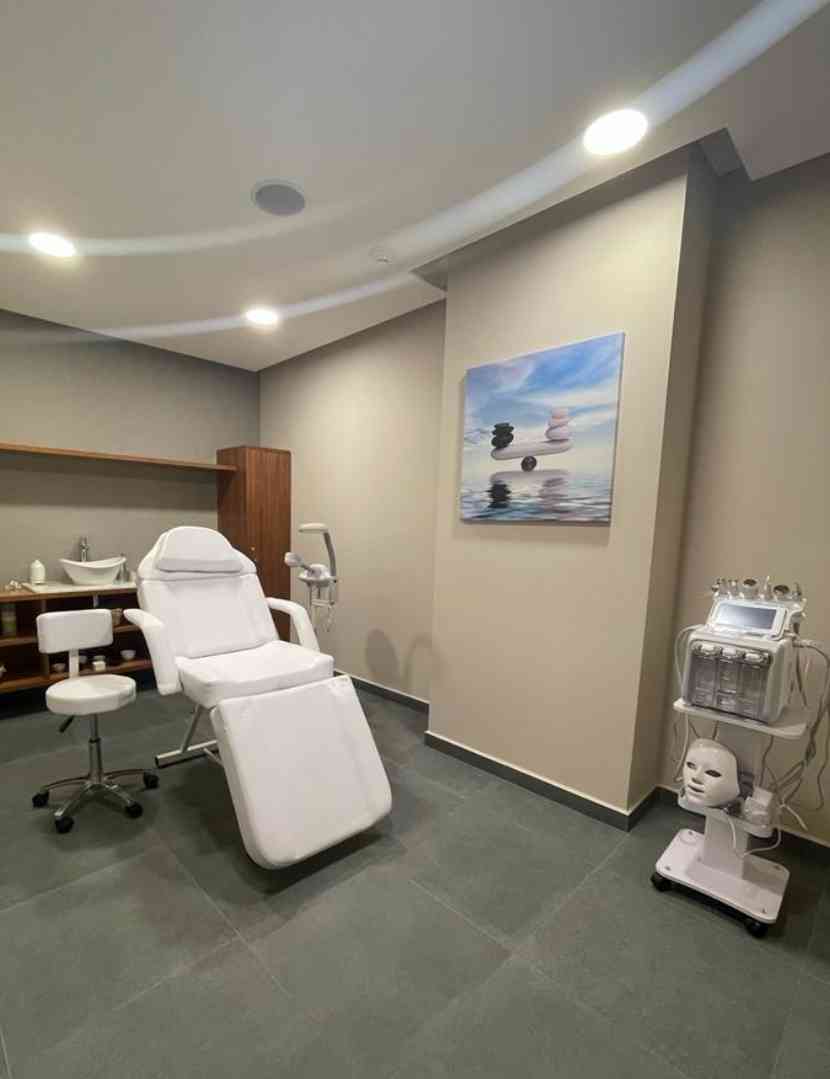 principal-derma-&-zen.jpg